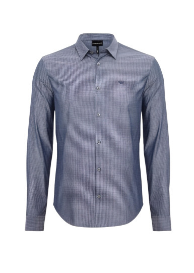 Сорочка повседневная Slim Fit: приталенный силуэт, но не слишком узкий.