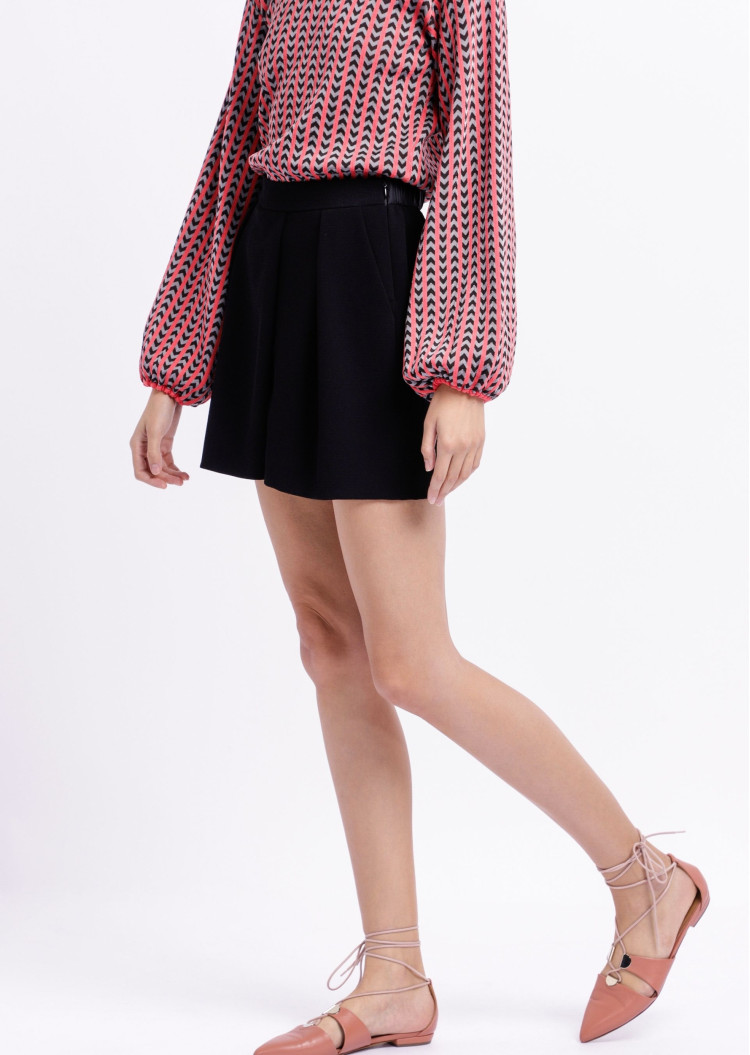 Шорти Slim Fit для жінок (454464), колір Чорний - №2
