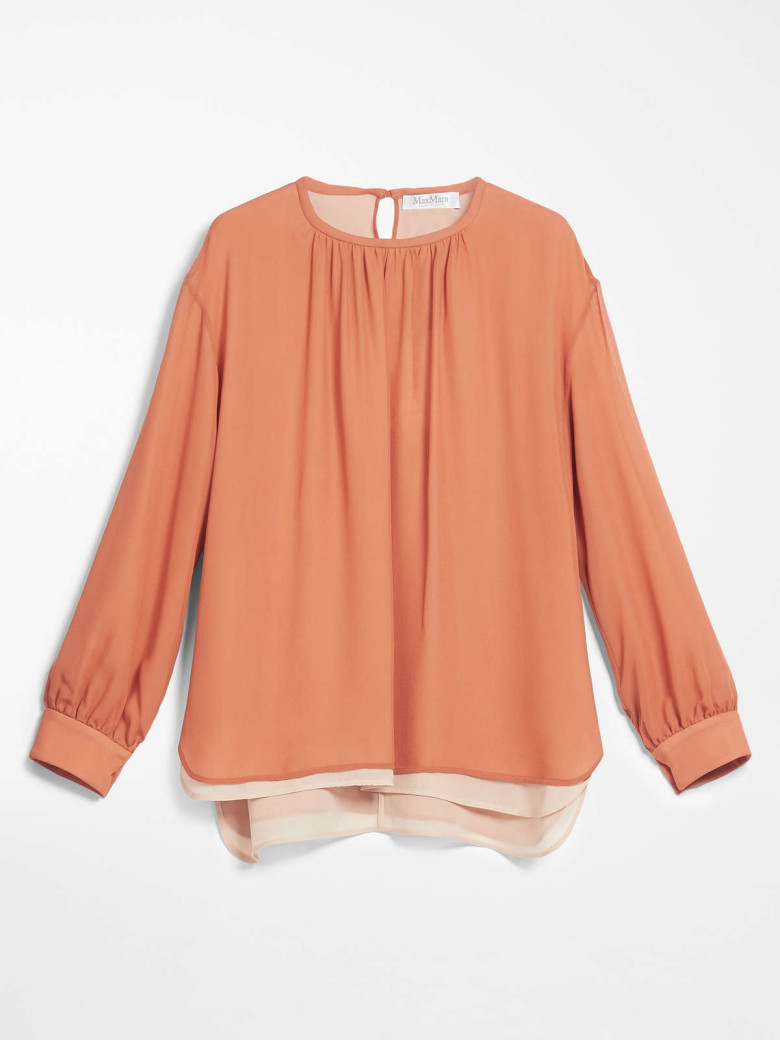 Блуза с длинным рукавом Relaxed Fit: свободный крой для максимального комфорта.