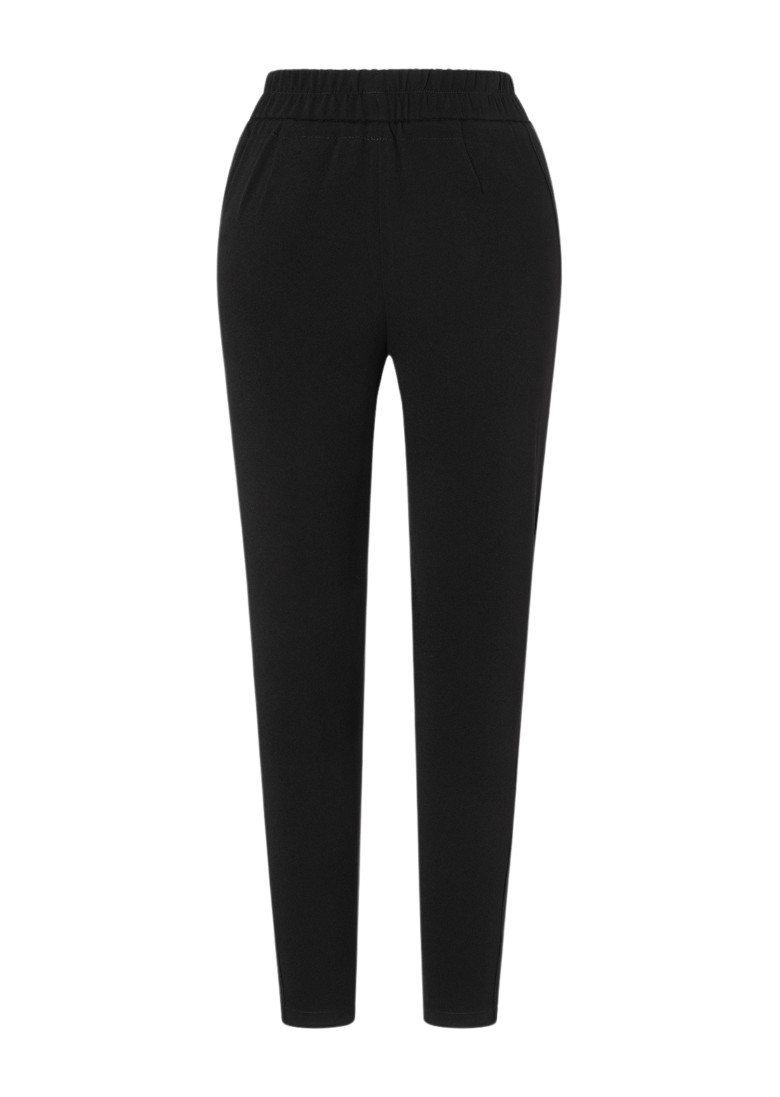 Брюки повсякденні Relaxed Fit: вільний крій для максимального комфорту.