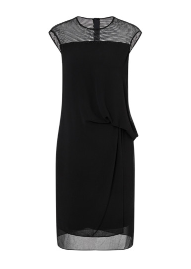 Сукні міді Regular Fit: класичний крій, середня свобода рухів.