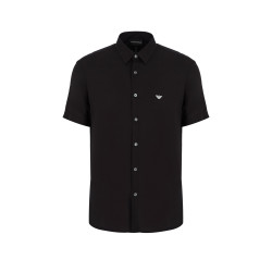 Сорочка повседневная с коротким рукавом Slim Fit: приталенный силуэт, но не слишком узкий.