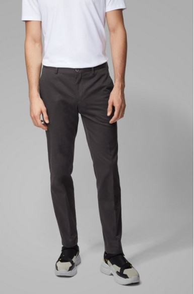 Брюки повсякденні Slim Fit: приталений силует, але не надто вузький. Середня