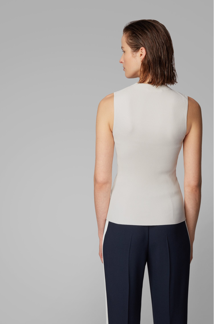 Топ з коротким рукавом Slim fit для жінок (463009), колір Білий - №4