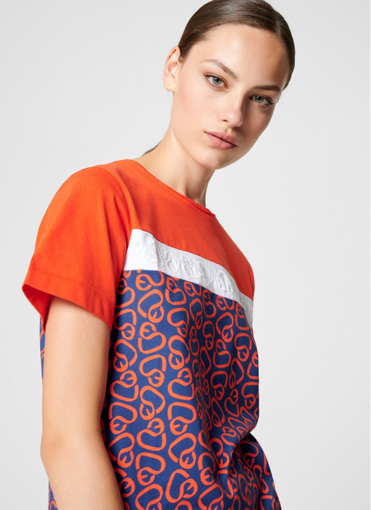 Футболка Regular Fit для жінок (463268), колір Червоний - №6