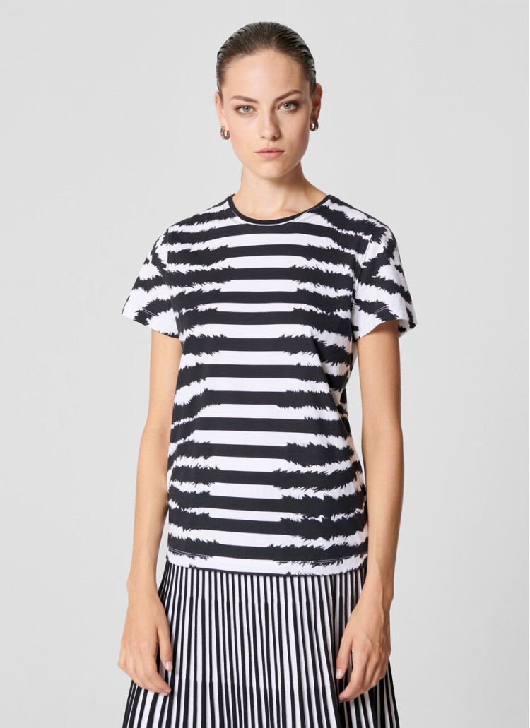 Футболка Regular Fit для жінок (463283), колір Чорний - №2