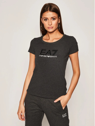 Футболка Extra Slim Fit: дуже облягає, підкреслює фігуру.