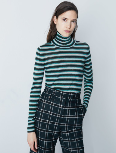 Гольф Slim Fit: приталений силует, але не надто вузький.
