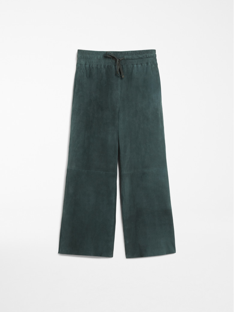 Брюки повседневные Regular Fit: классический крой, средняя свобода движений.