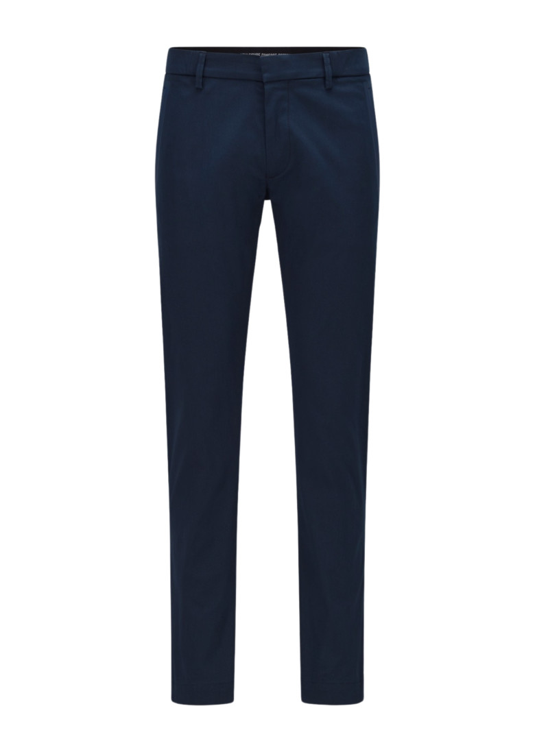 Брюки chinos Slim Fit: приталенный силуэт, но не слишком узкий. Средняя
