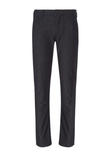 Джинси Slim Slim Fit: приталений силует, але не надто вузький. Середня