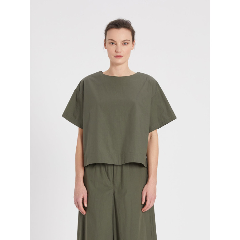 Блуза с коротким рукавом Regular Fit: классический крой, средняя свобода движений.