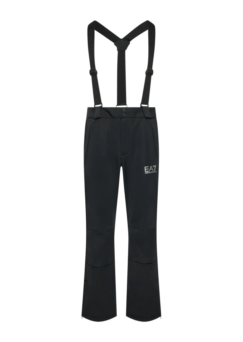 Лижні брюки Slim Fit: приталений силует, але не надто вузький. Середня