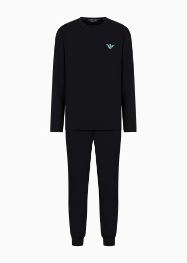 Спортивний костюм Regular Fit: класичний крій, середня свобода рухів.