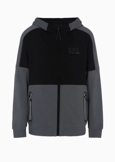 Спортивна кофта Regular Fit: класичний крій, середня свобода рухів.