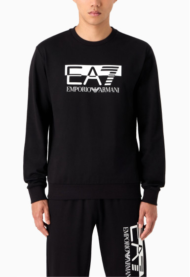 Свитшот Relaxed Fit: свободный крой для максимального комфорта.