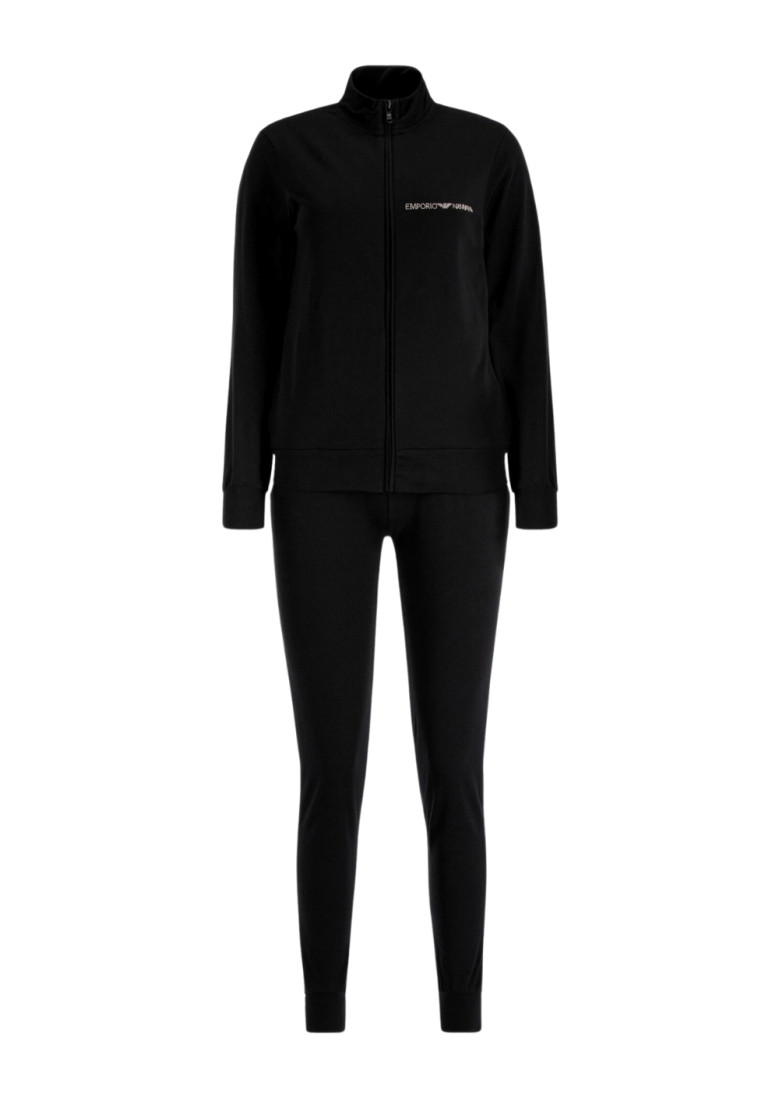 Спортивный костюм Relaxed Fit: свободный крой для максимального комфорта.