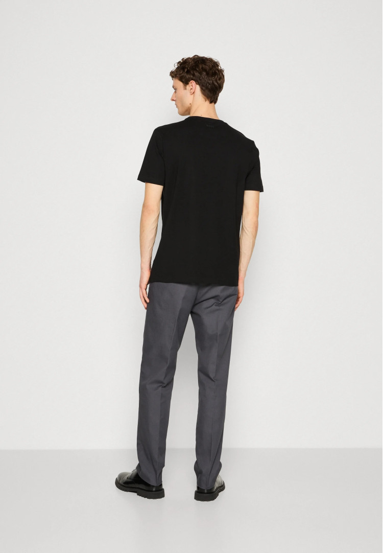 Футболка Regular fit для чоловіків (475227), колір Чорний - №4
