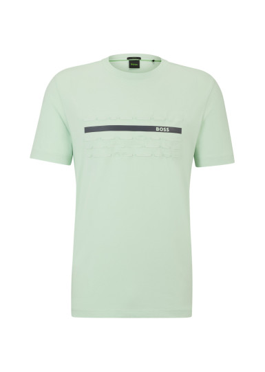 Футболка Regular Fit: классический крой, средняя свобода движений.