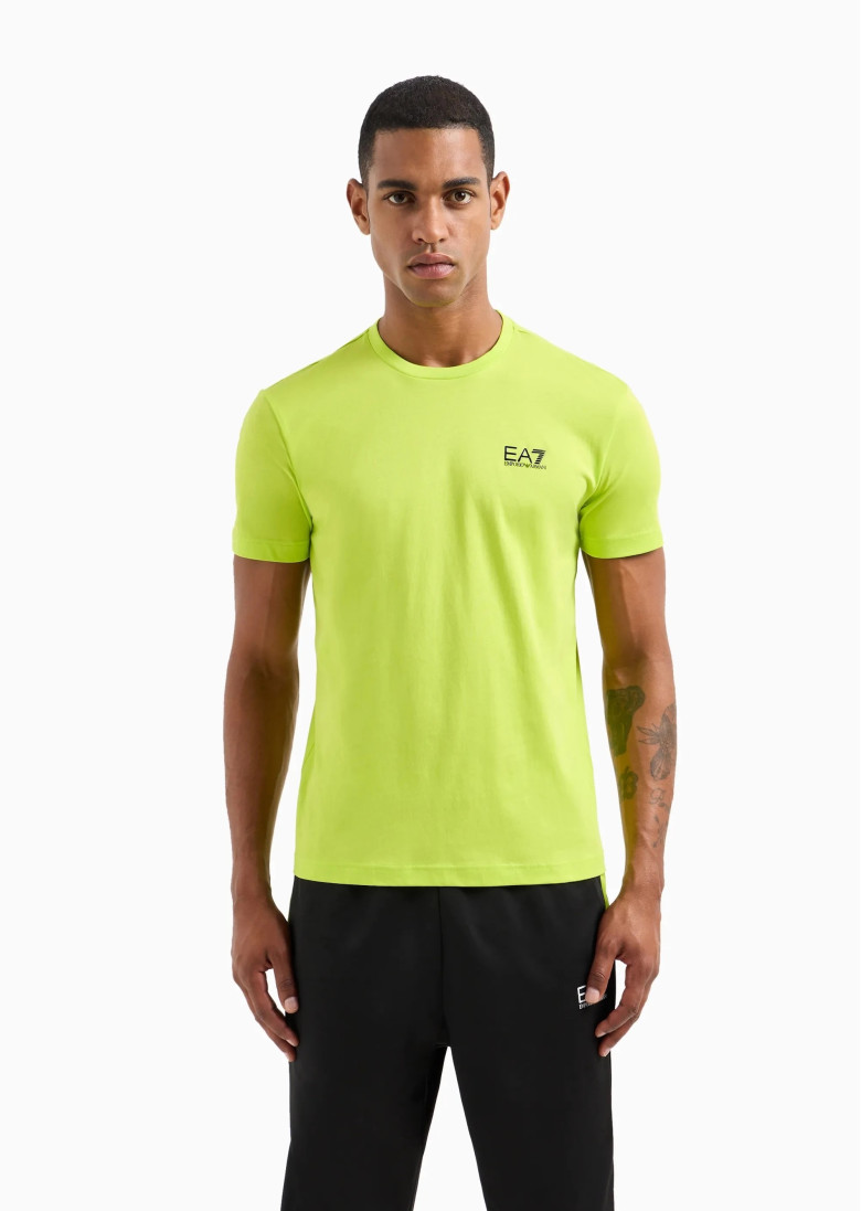 Футболка Regular Fit: класичний крій, середня свобода рухів.