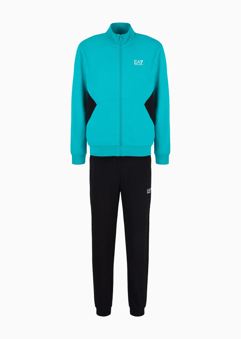 Спортивний костюм Regular Fit: класичний крій, середня свобода рухів. Середня