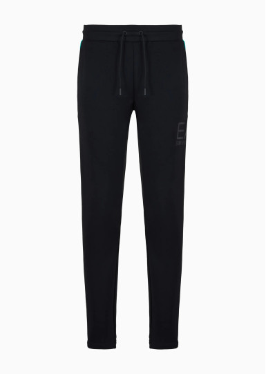 Спортивные брюки Regular Fit: классический крой, средняя свобода движений.