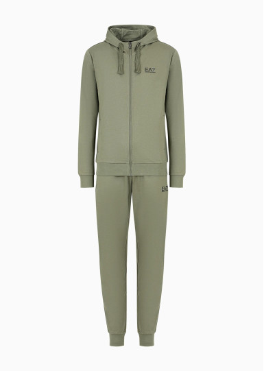 Спортивний костюм Regular Fit: класичний крій, середня свобода рухів.