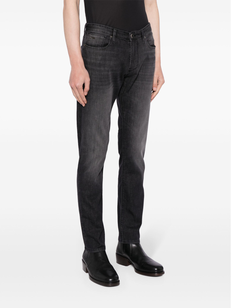 Джинси Regular Regular Fit: класичний крій, середня свобода рухів. Низька