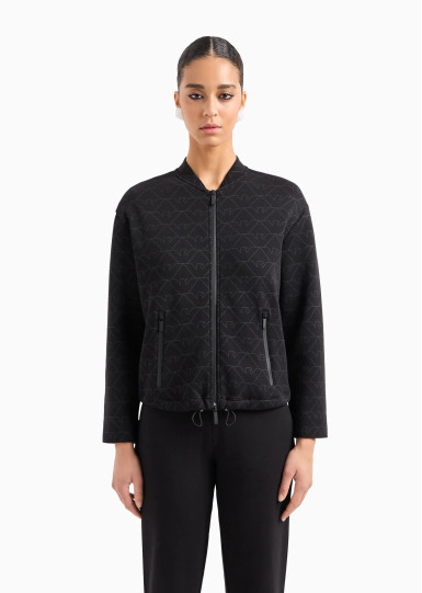 Спортивная кофта Regular Fit: классический крой, средняя свобода движений.