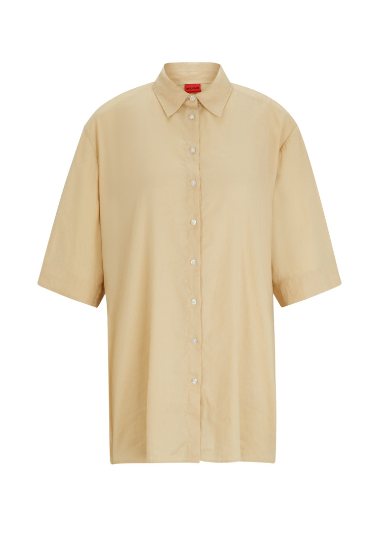 Сорочка з коротким рукавом Regular Fit: класичний крій, середня свобода рухів.