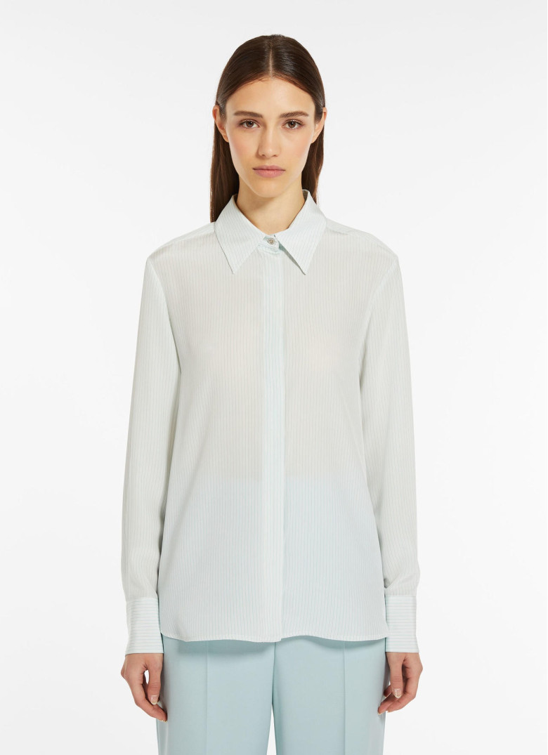 Блуза с длинным рукавом Regular Fit: классический крой, средняя свобода движений.