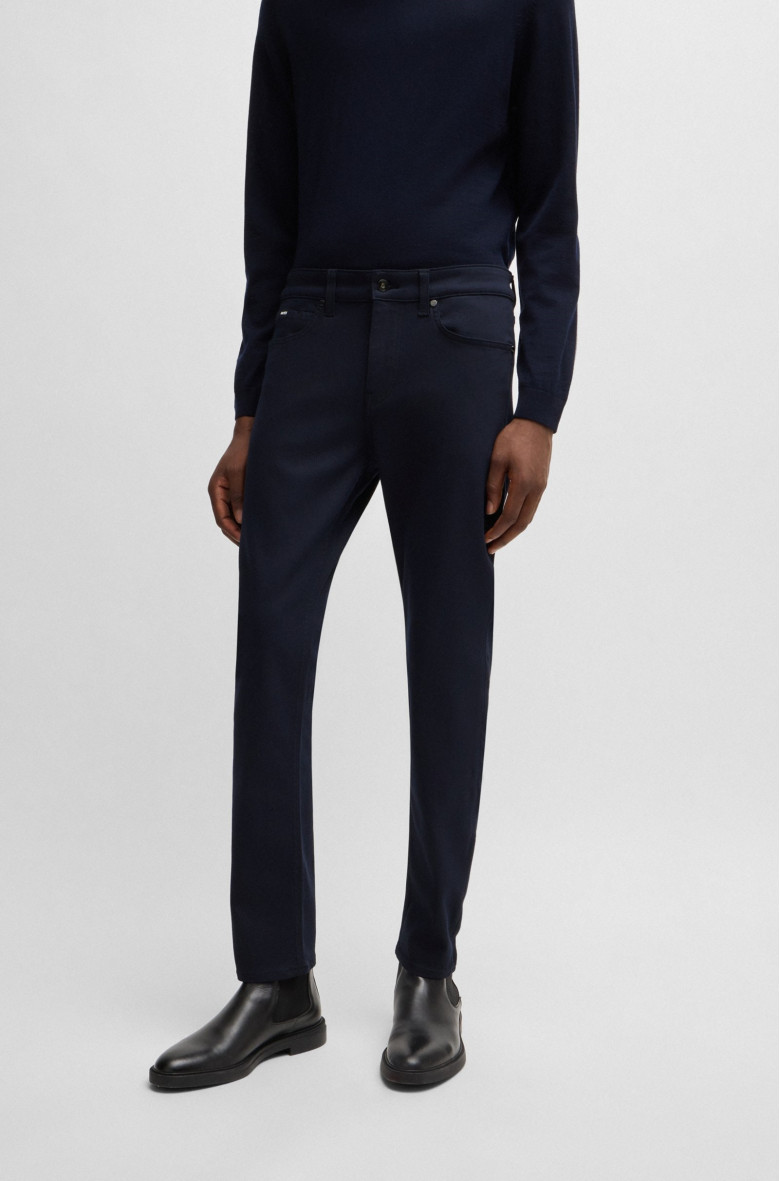 Брюки 5 карманів Slim Slim Fit: приталений силует, але не надто вузький. Середня