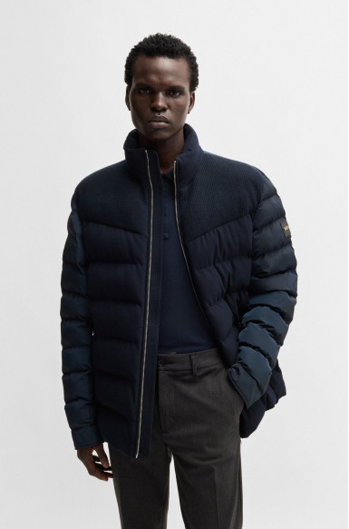 Куртка Regular Fit: класичний крій, середня свобода рухів.