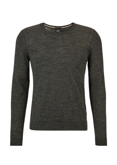 Джемпер Slim Fit: приталений силует, але не надто вузький.