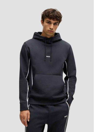 Толстовки Regular Fit: класичний крій, середня свобода рухів.