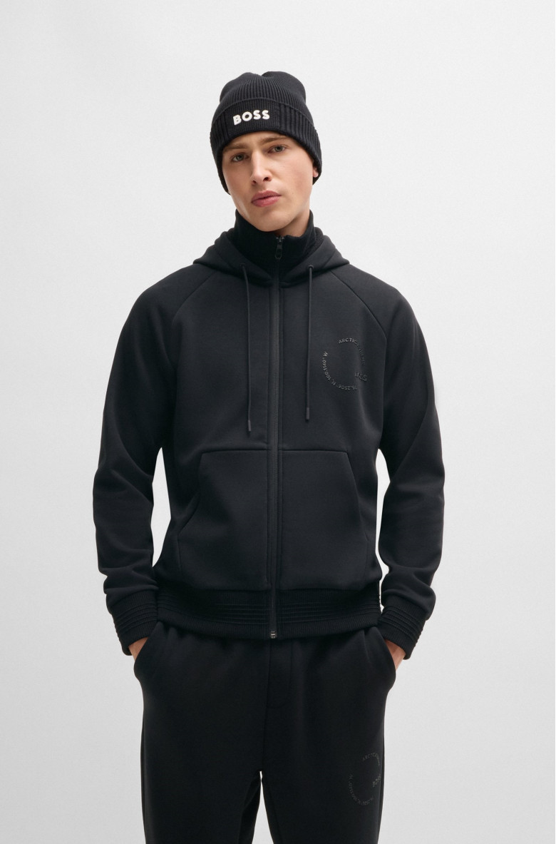Спортивна кофта Relaxed Fit: вільний крій для максимального комфорту.