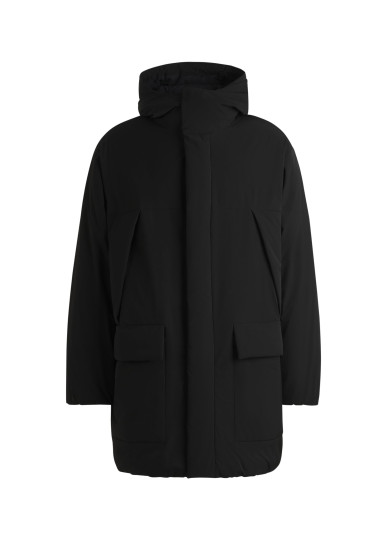 Куртка зимняя Relaxed Fit: свободный крой для максимального комфорта.