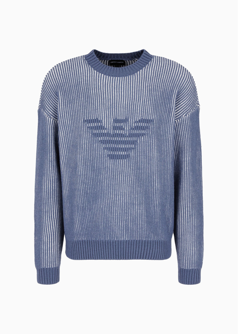 Джемпер Regular Fit: класичний крій, середня свобода рухів.