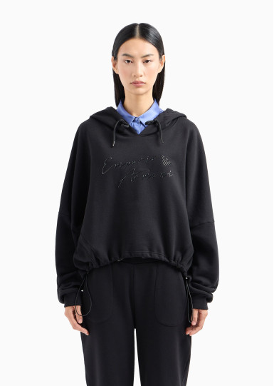 Худи Relaxed Fit: свободный крой для максимального комфорта.