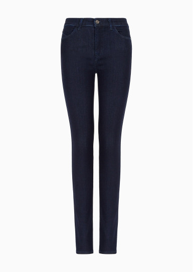 Джинсы Slim Slim Fit: приталенный силуэт, но не слишком узкий. Средняя