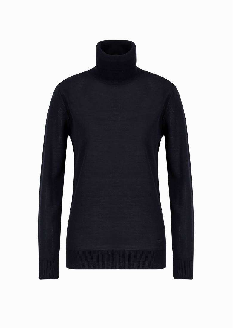 Гольф Regular Fit: класичний крій, середня свобода рухів.