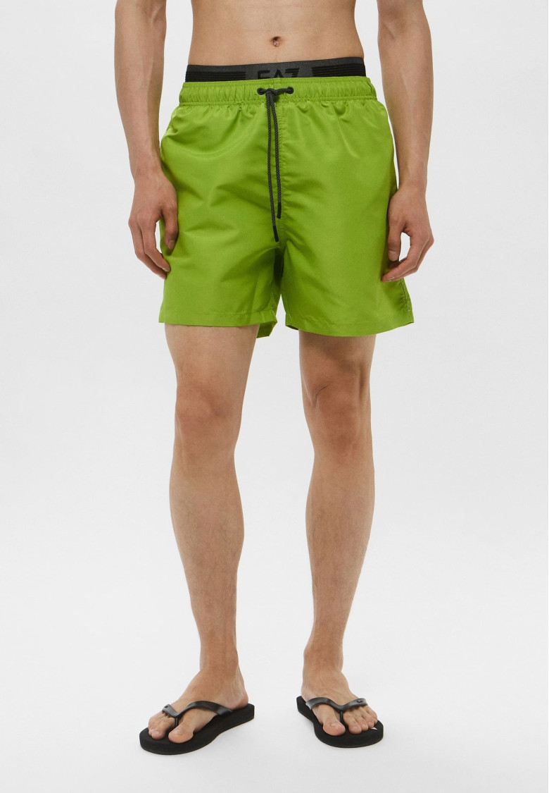 Шорти Regular Fit: класичний крій, середня свобода рухів.