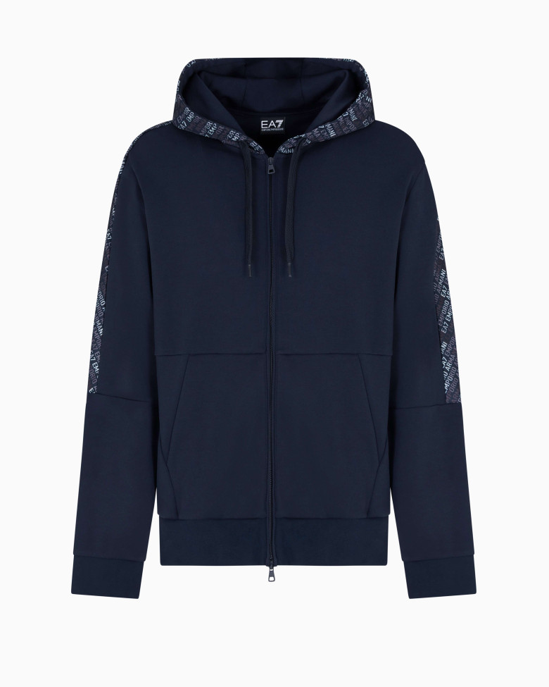 Спортивна кофта Regular Fit: класичний крій, середня свобода рухів.