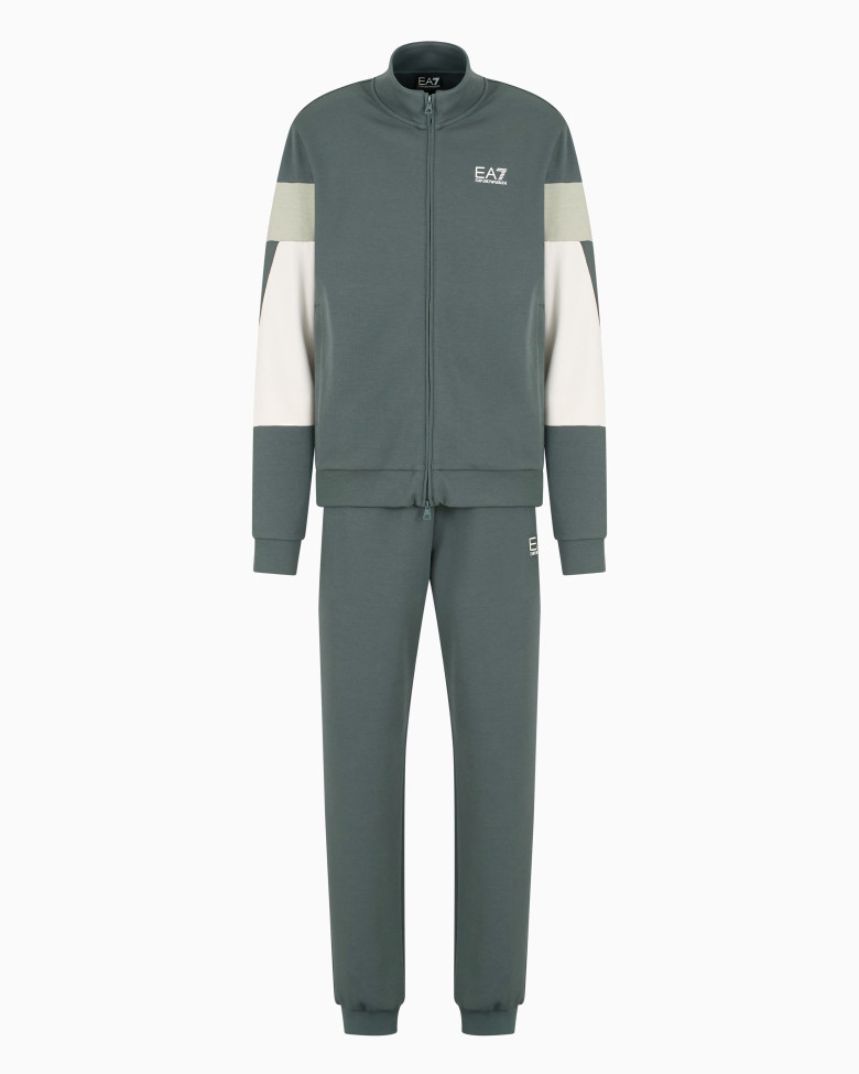 Спортивний костюм Regular Fit: класичний крій, середня свобода рухів.