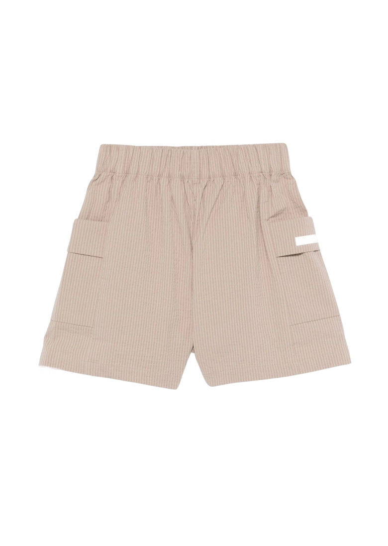 Шорты Regular Fit: классический крой, средняя свобода движений.