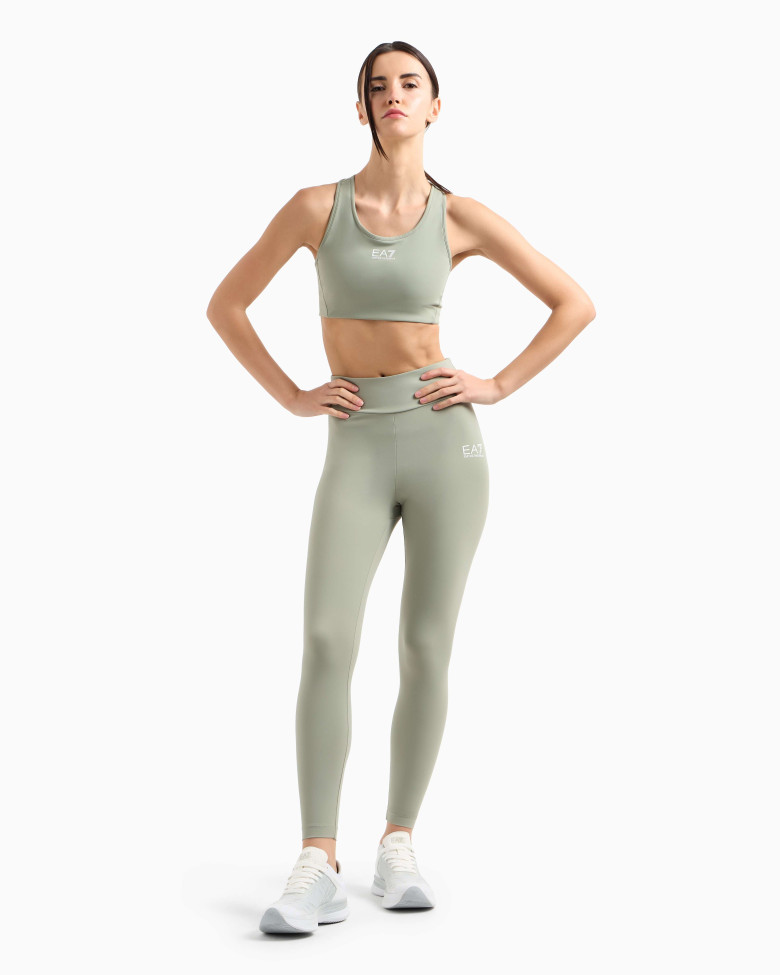 Леггинсы Slim Fit: приталенный силуэт, но не слишком узкий.