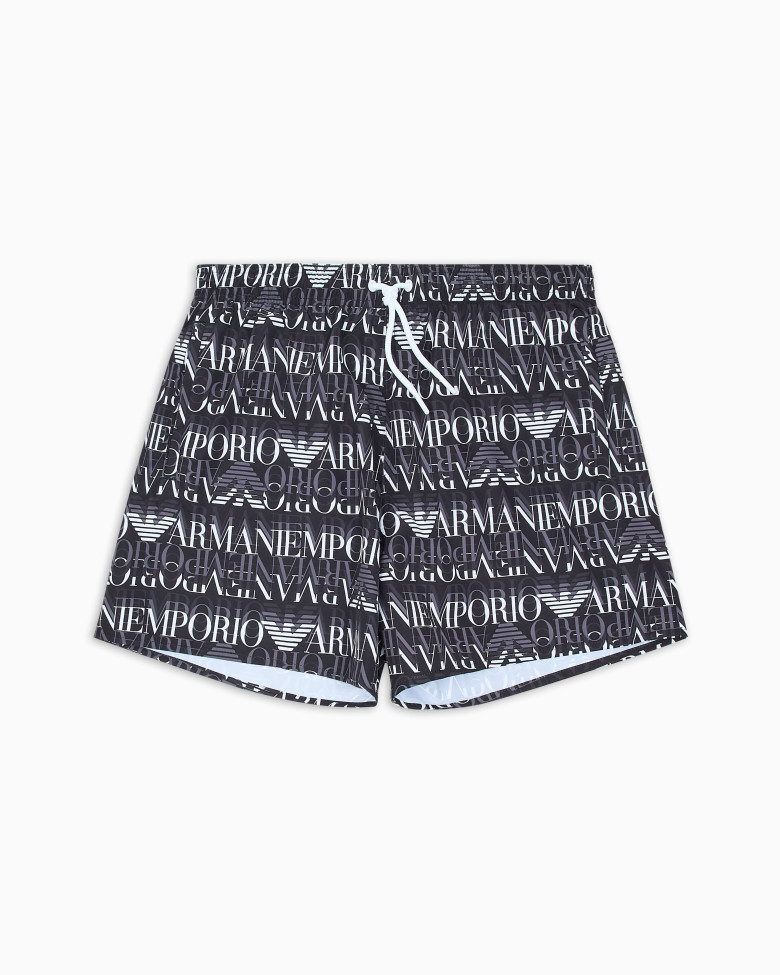 Шорти Regular Fit: класичний крій, середня свобода рухів.