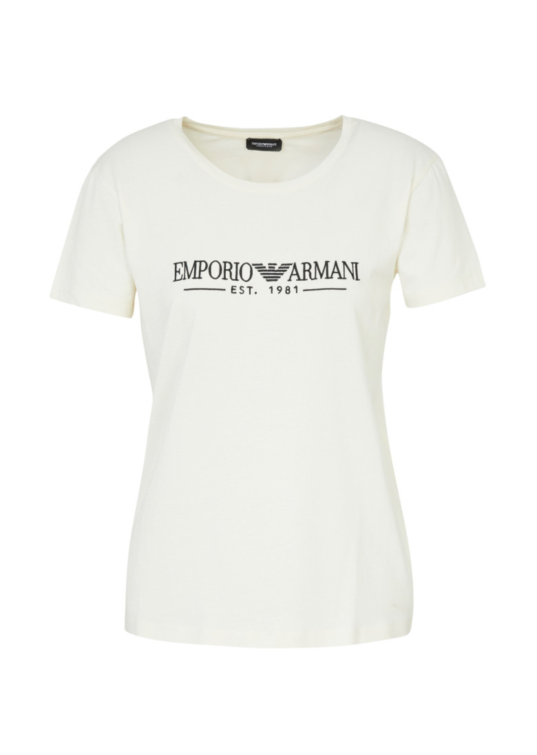 Футболка Slim Fit: приталений силует, але не надто вузький.