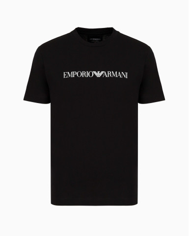 Футболка Slim Fit: приталений силует, але не надто вузький.