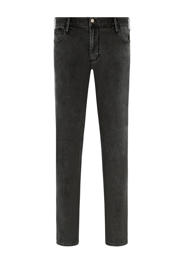 Джинси Slim Slim Fit: приталений силует, але не надто вузький. Низька